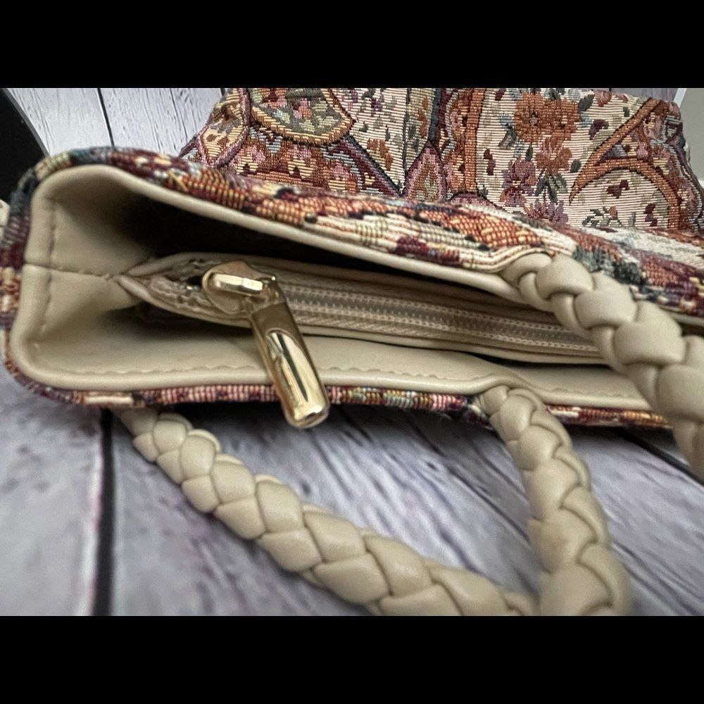 Bueno Floral Stich/ Cancas Bag - Picture 7 of 8